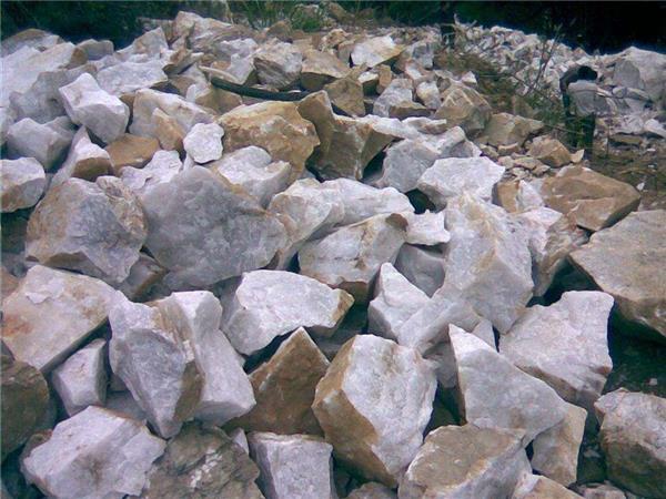 一臺(tái)400目石英石磨粉機(jī)怎么賣，價(jià)格是多少
