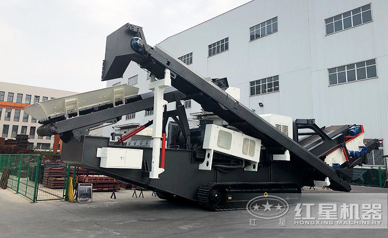履帶式移動石子加工機(jī)